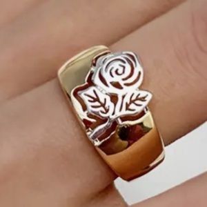 - 585/14 kt Gold Rose Plated Ring Handcrafted Size 8